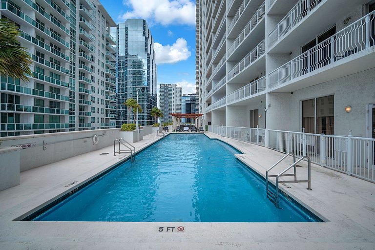 The Club - Pool - Gym - Parking - Heart of Brickell