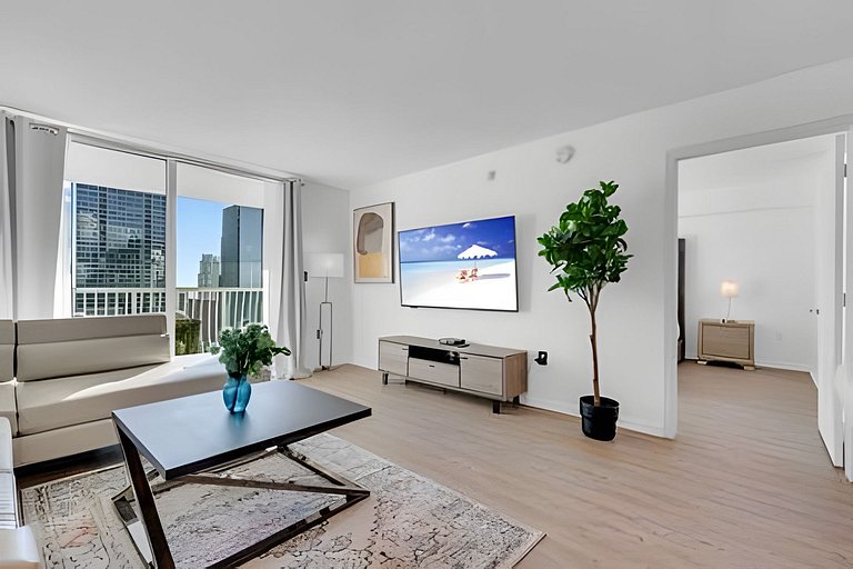 Penthouse-Style 39th Floor • Brickell Bay Views