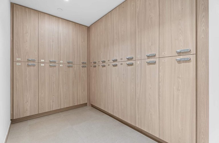 District 225 - Rooftop Pool - Gym - Parking - Downtown Miami