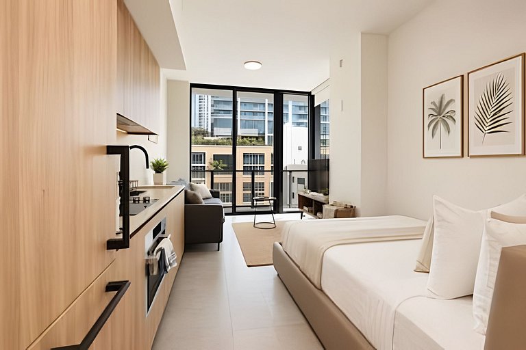 Sleek Downtown Studio • Rooftop Pool & Coworking