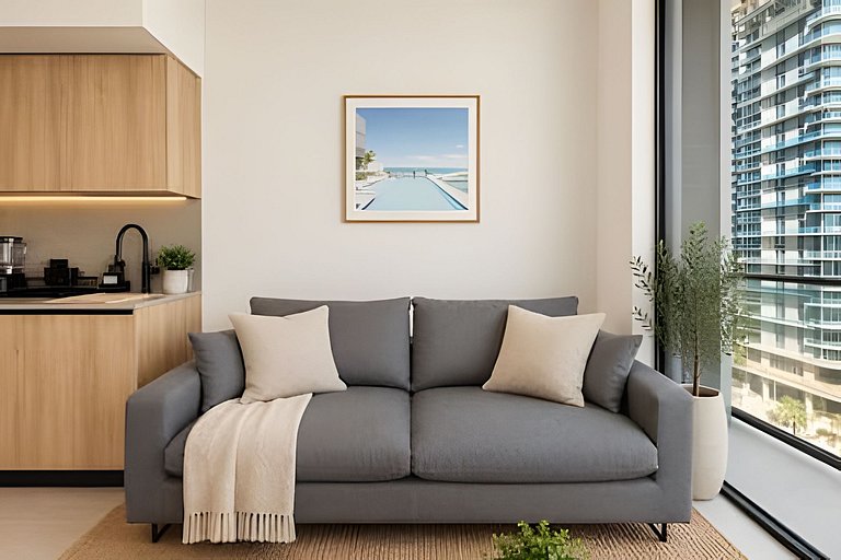 Sleek Downtown Studio • Rooftop Pool & Coworking