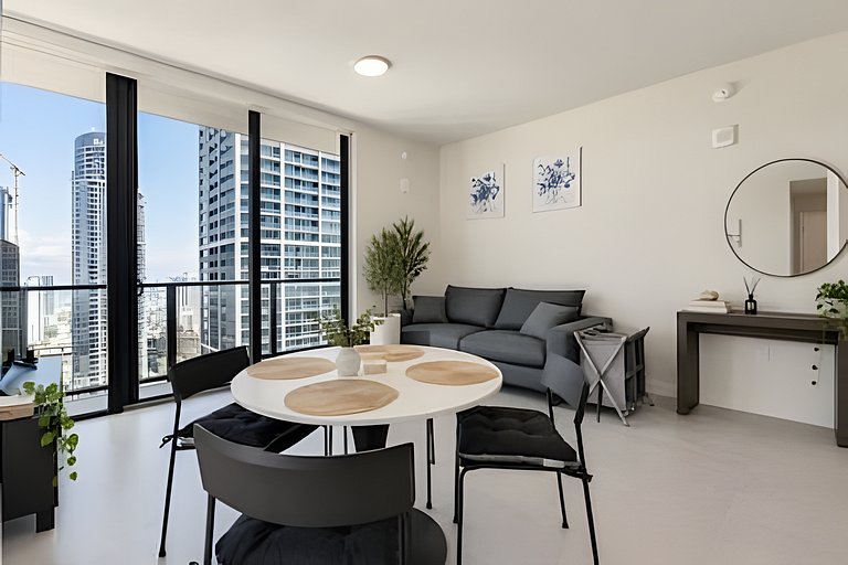Epic Bay Views • 34th Fl Luxury 1BR • Rooftop Pool