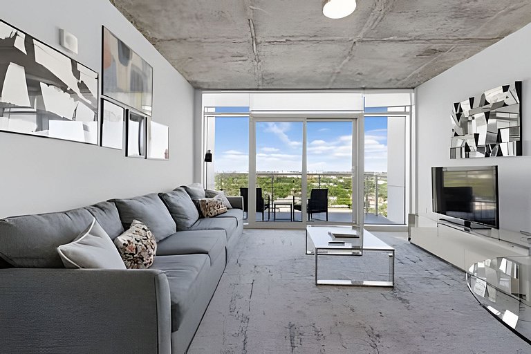 Modern 2BR in Midtown • Walk to Wynwood & Shops