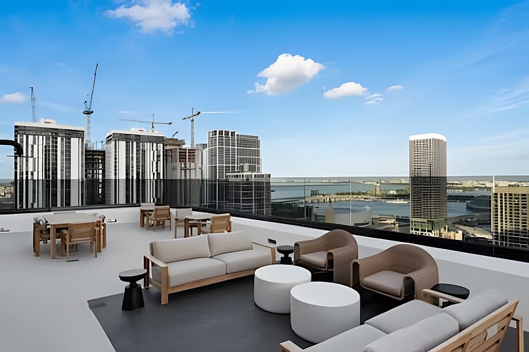 37th Fl Penthouse•Panoramic Bay Views+FREE Parking