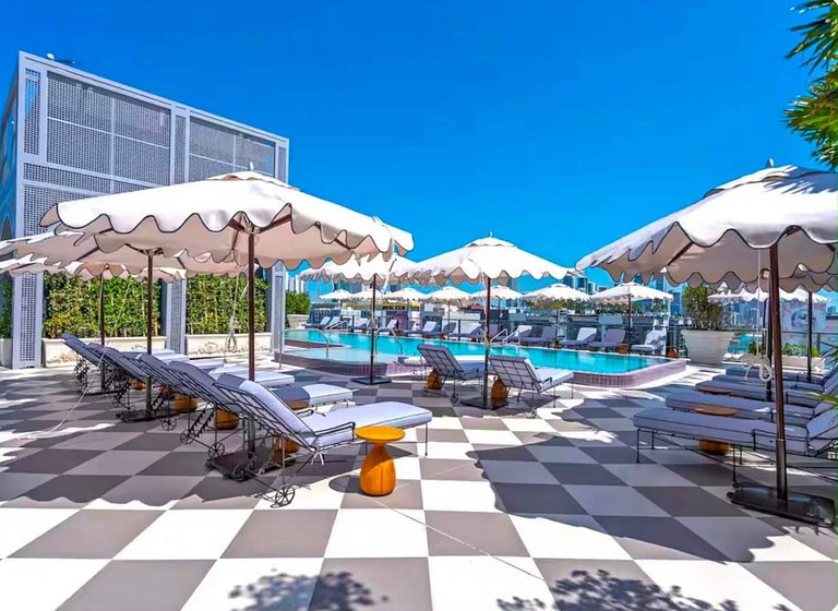 Nomad Wynwood Studio-Rooftop Pool & Bar • Art Dist