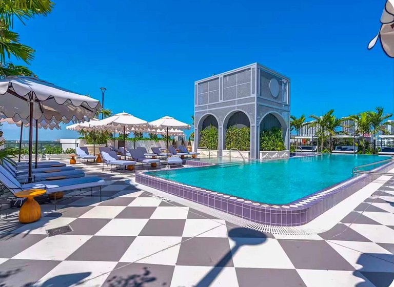 Nomad Wynwood Studio-Rooftop Pool & Bar • Art Dist
