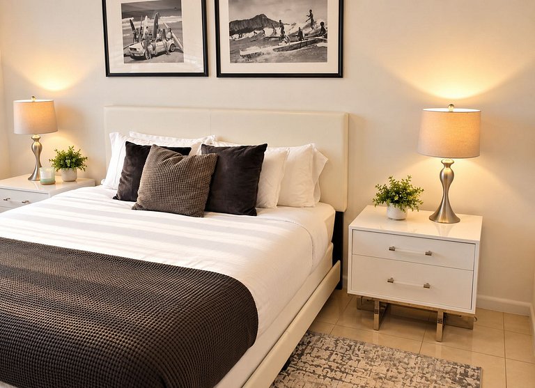 Huge 1,500sqft Lux 2BR • Walk to Design District